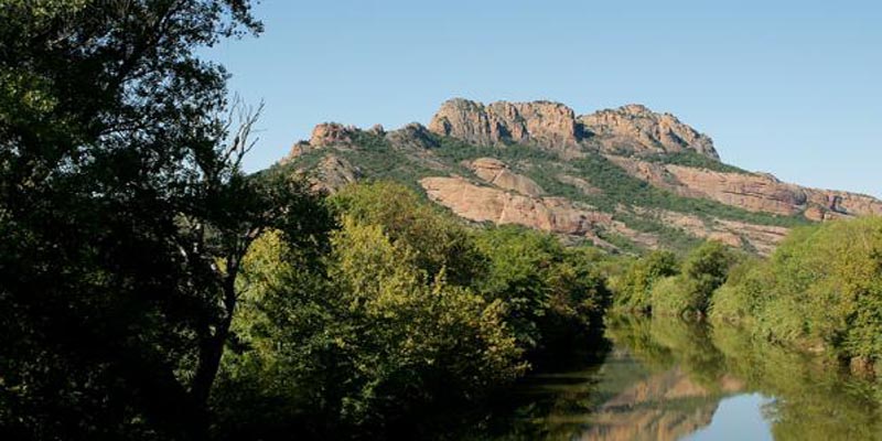 Le Massif de l'Esterel / 红岩山