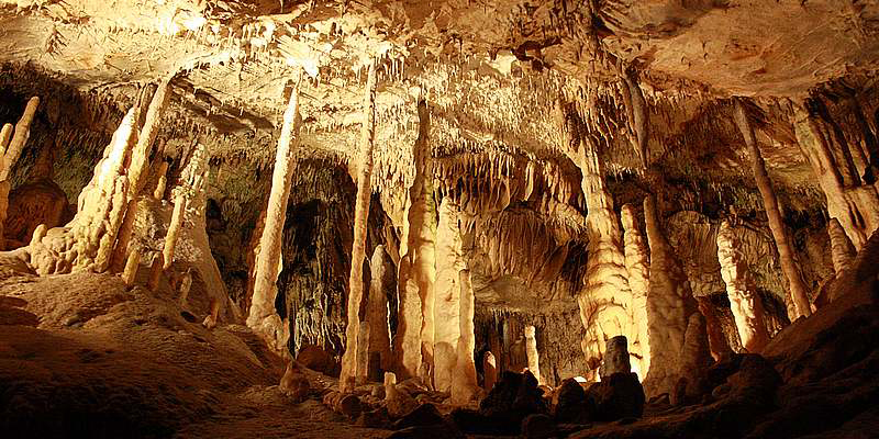 Grottes de Han钟乳石溶洞